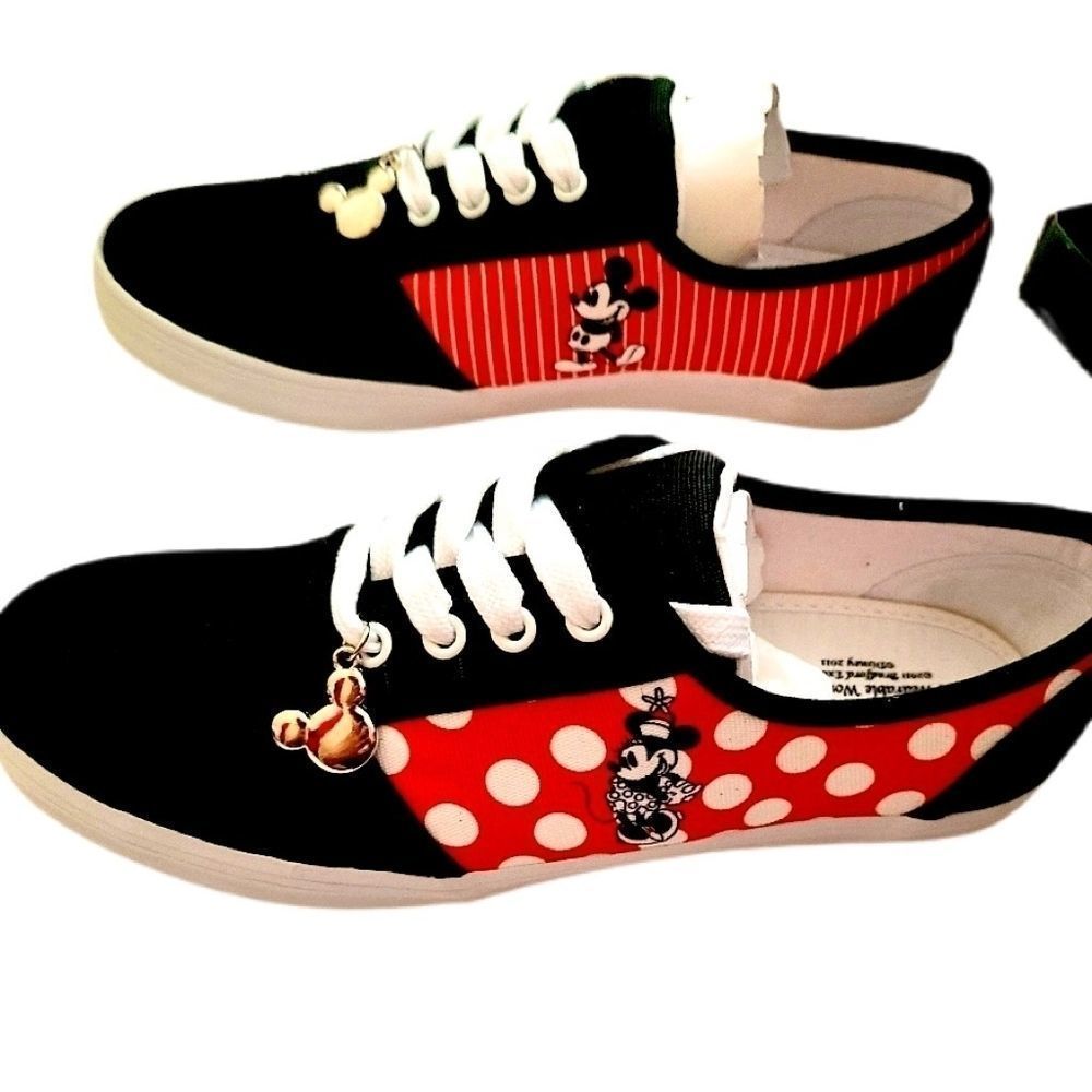 BRADFORD Exchange Disney Mickey and Minnie Shoes Size 7